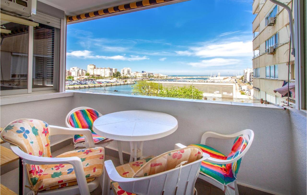 Stunning Apartment In Gandia With Kitchen 外观 照片