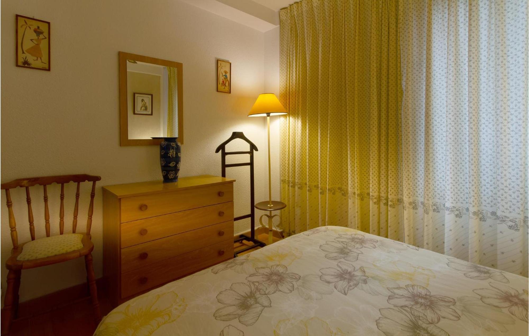 Stunning Apartment In Gandia With Kitchen 外观 照片