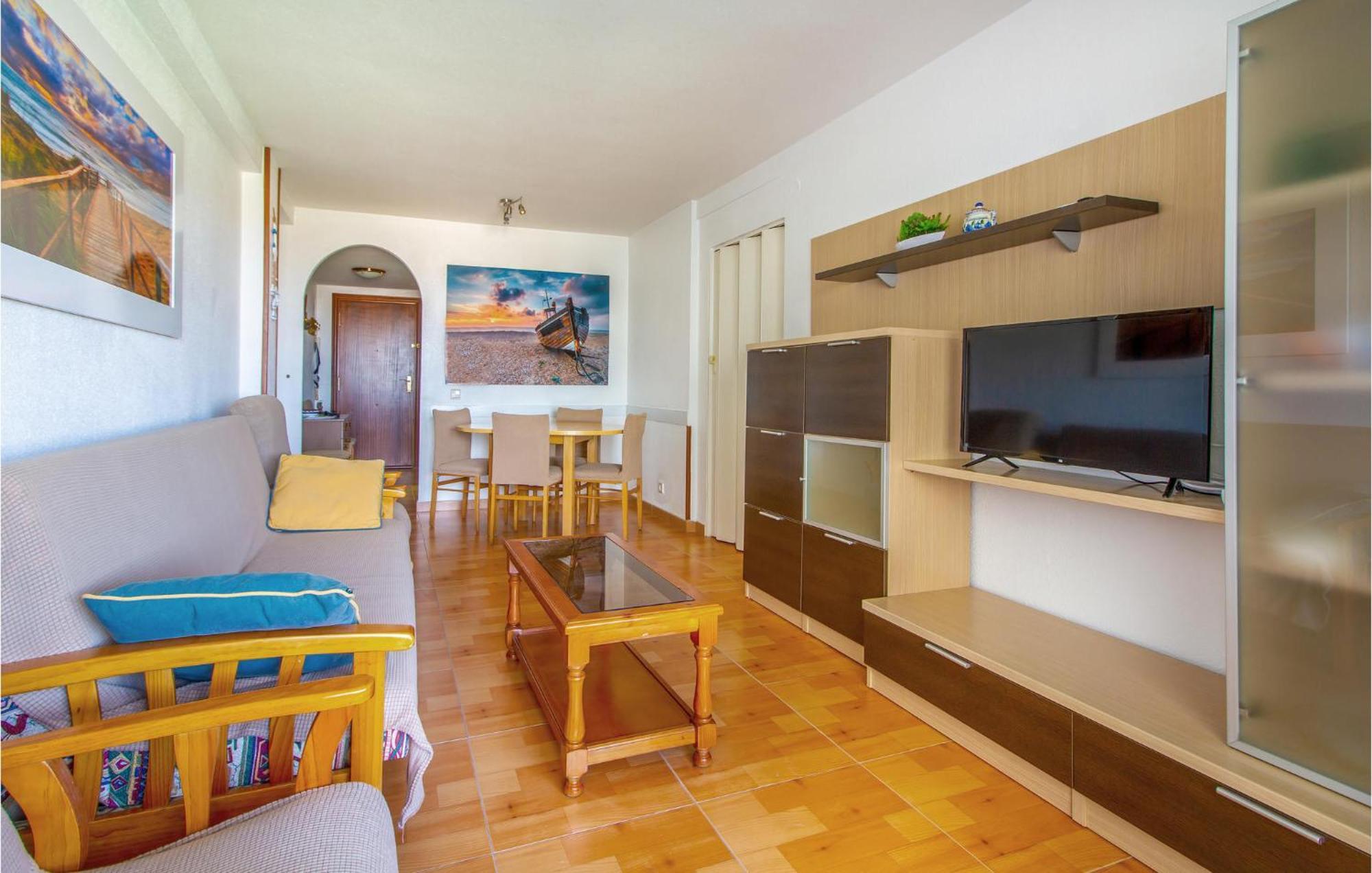Stunning Apartment In Gandia With Kitchen 外观 照片